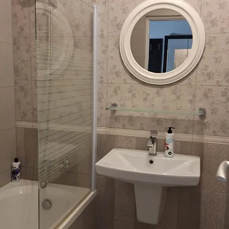 Apartament 2 Camere Modern In Militari Cu Bucatarie Deschisa Si Parcare Gratuita Apartment *